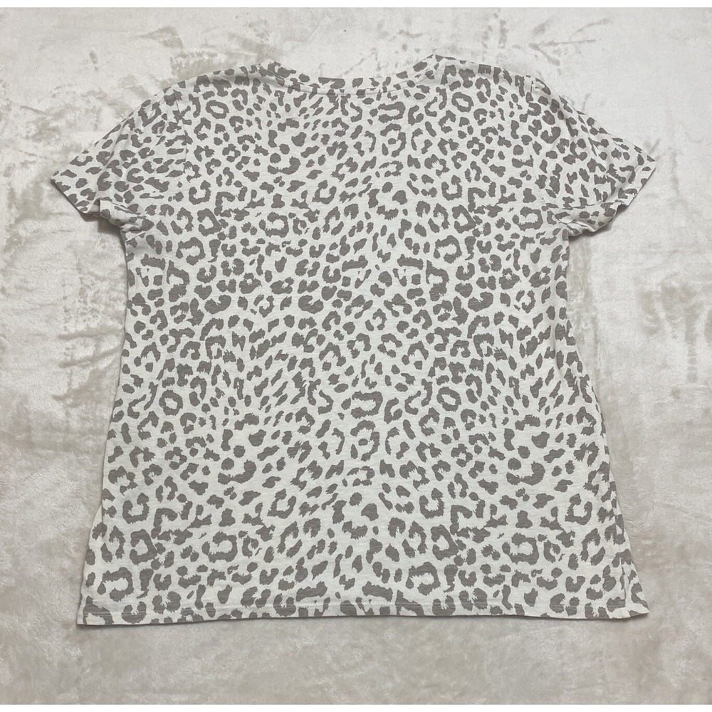 Lucky Brand T Shirt Top Women's Medium Ivory Short Sleeve Animal Leopard Print - Picture 2 of 6